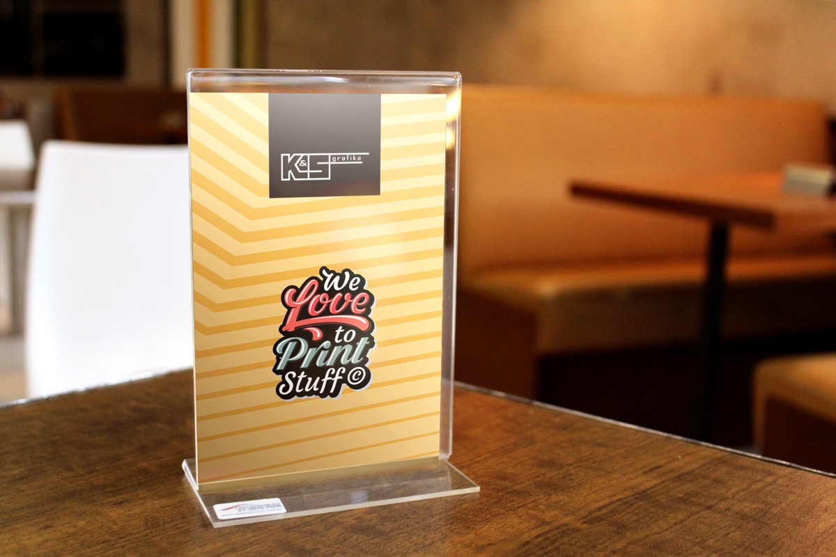 Производи од плексиглас